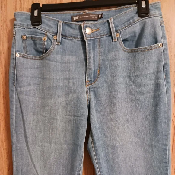 Levi's Demi Curve Jeans - Picture 2 of 5